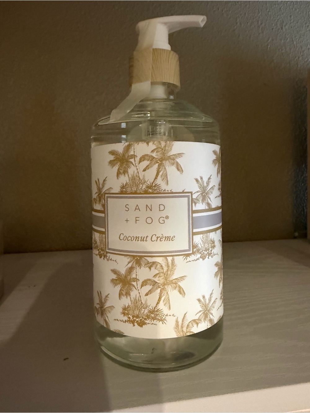 SAND + FOG Coconut Crème Liquid Soap - White & Gold